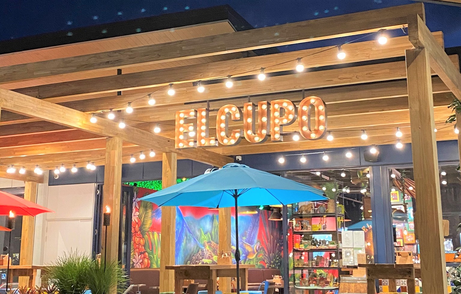 El Cupo Restaurant Front Photo
